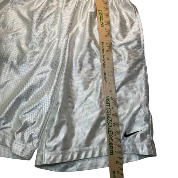 VTG NIKE MEN'S SILVER/white BASKETBALL ATHLETIC TRAINING SHORTS SZ L - Picture 10 of 11